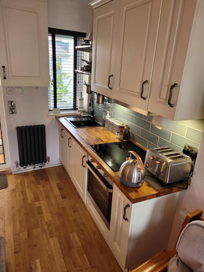 Little Haven 1 Bedroom House Sought After Area Топшем Экстерьер фото