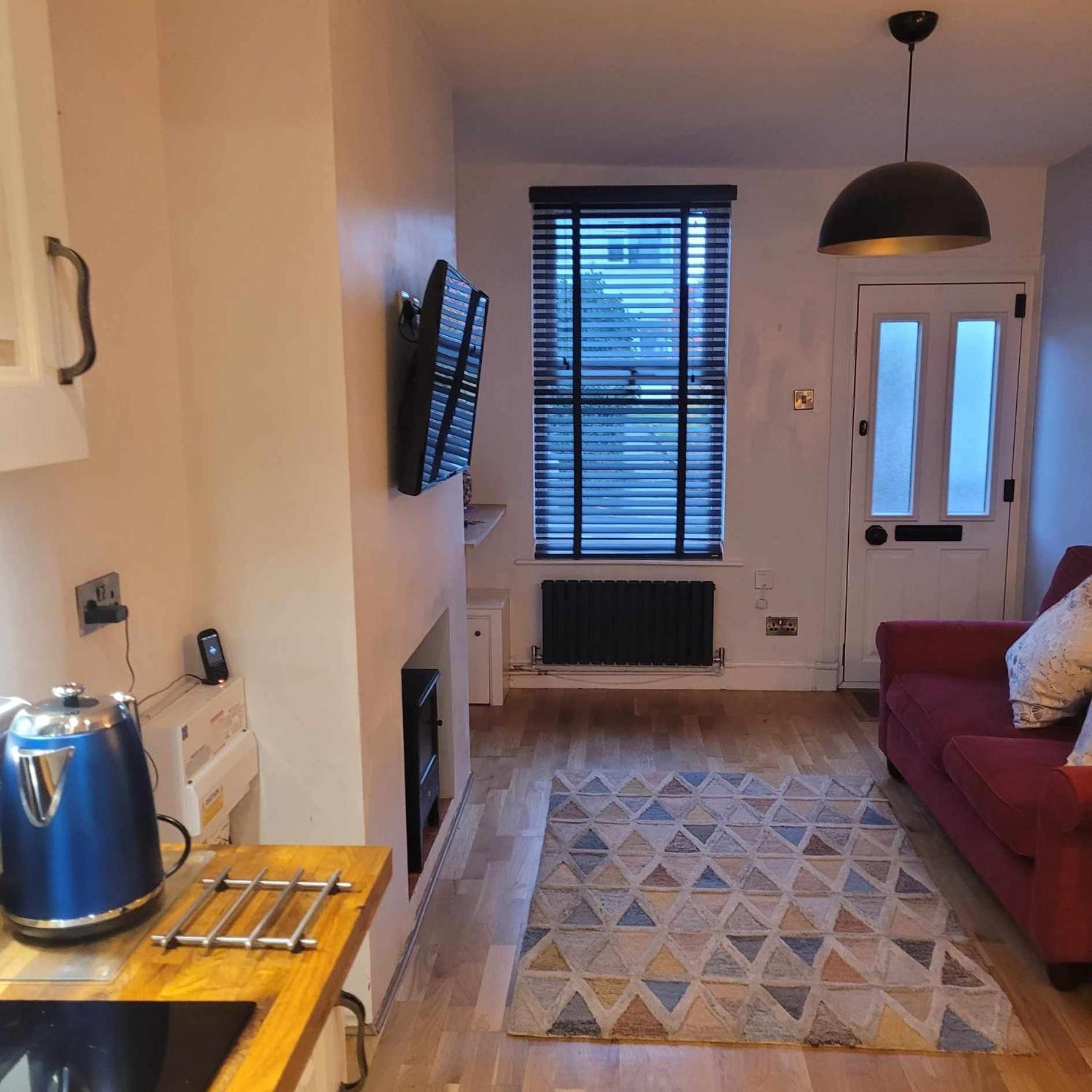 Little Haven 1 Bedroom House Sought After Area Топшем Экстерьер фото
